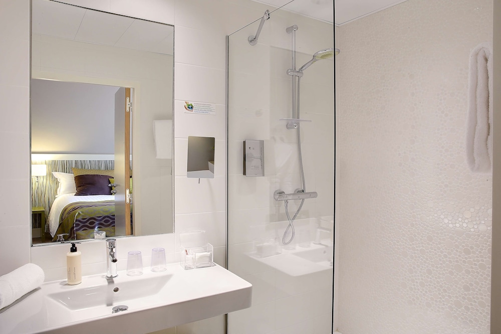 Best Western Plus Paris Meudon Ermitage 17/55