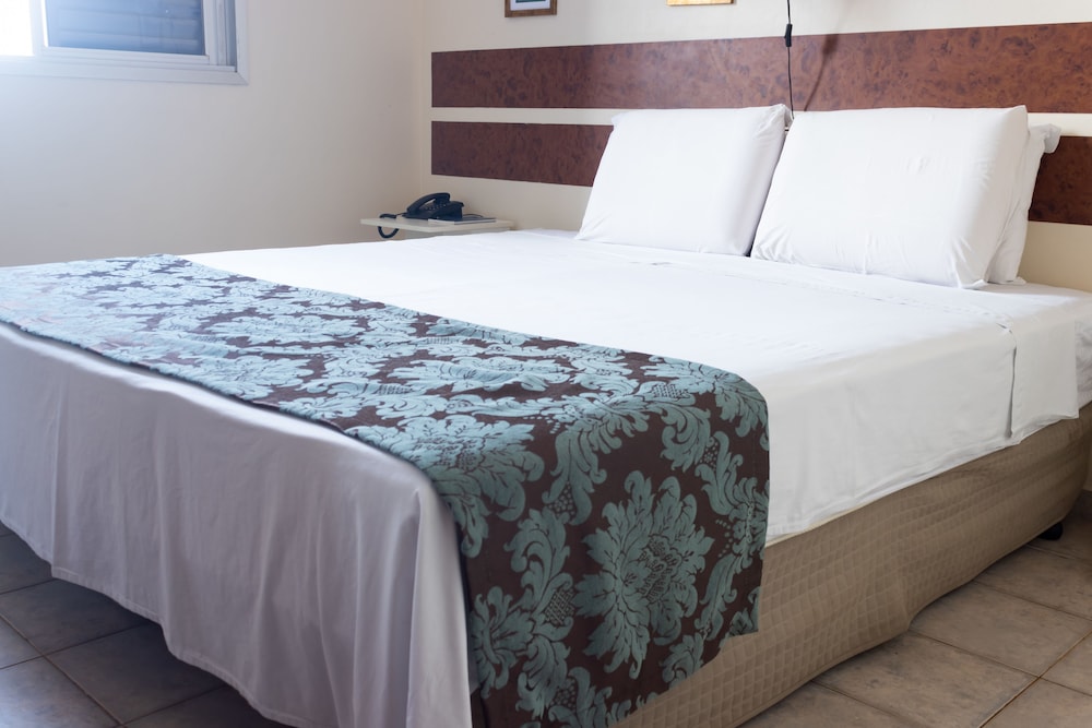 Hotel Minastur 10/50