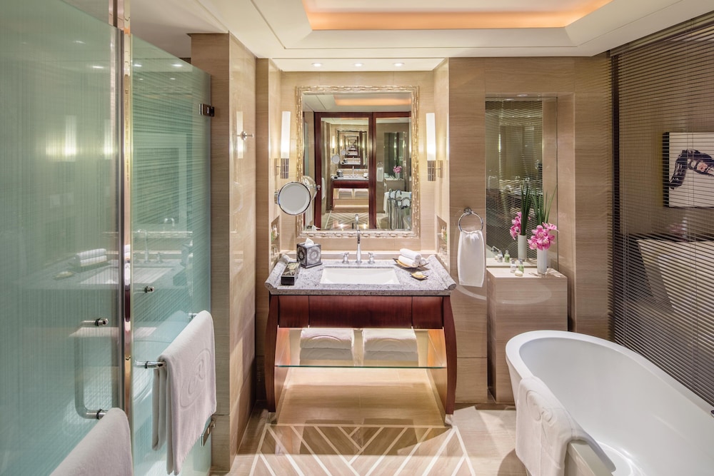 Regent Beijing 33/82