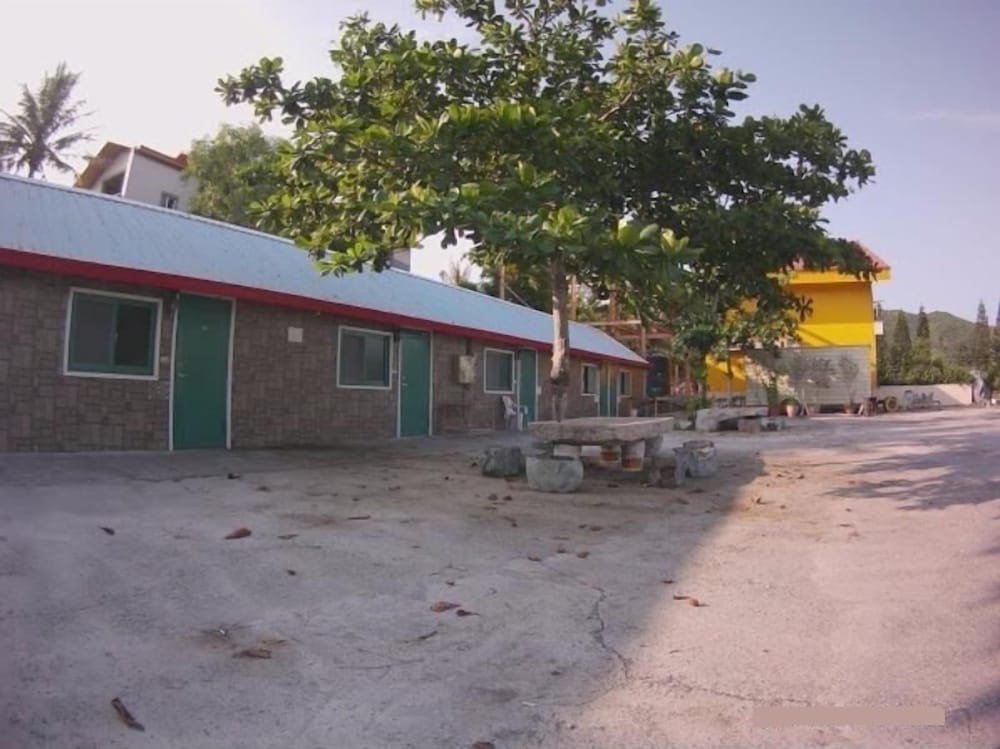 Kenting Dajianshan Wilderness Bungalow 4/32