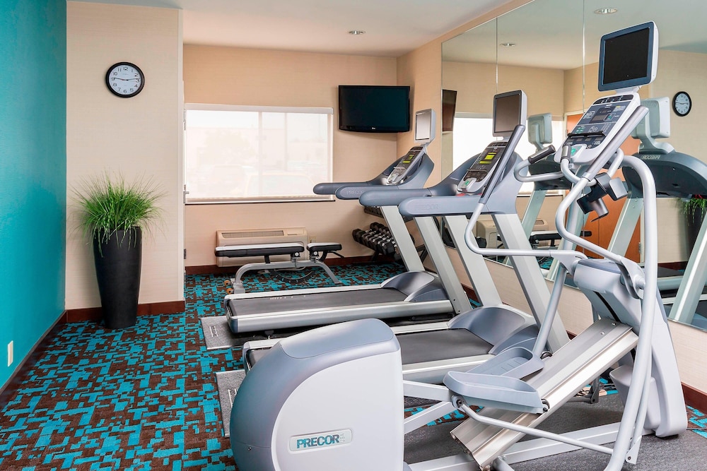 Fairfield Inn and Suites Kansas City Lees Summit 12/22