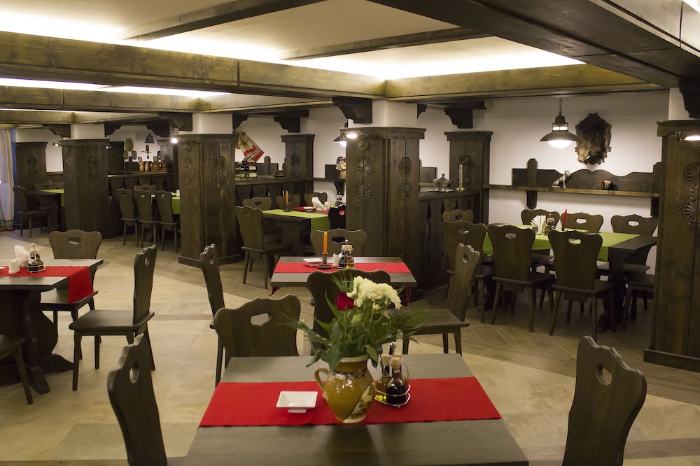 Hotel Cornul Vanatorului 43/68