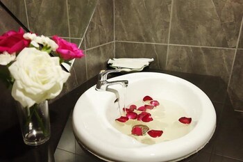 Phuket Airport Villa 57/80
