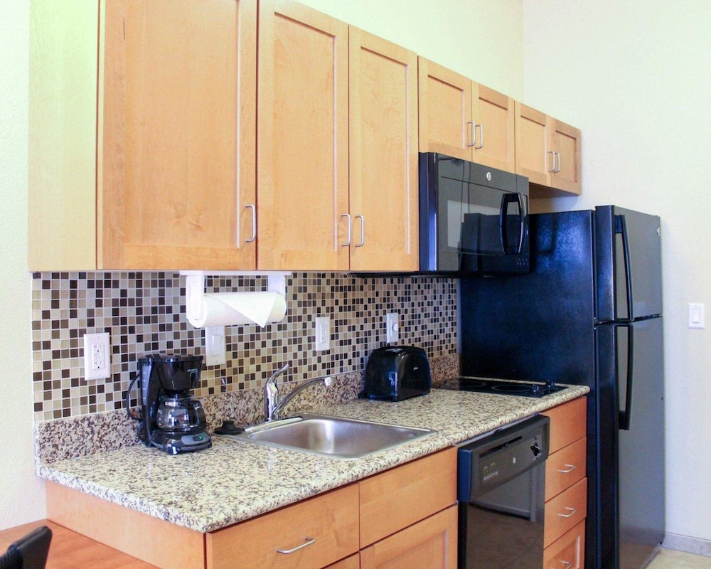 Mainstay Suites Tioga 27/47