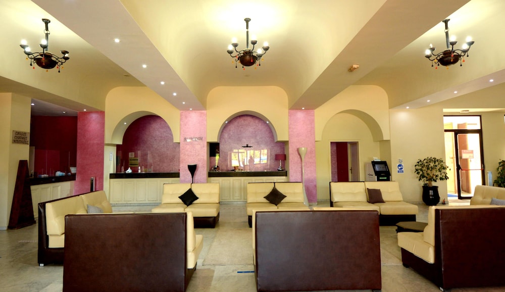 Hotel Oasis and Spa 37/50