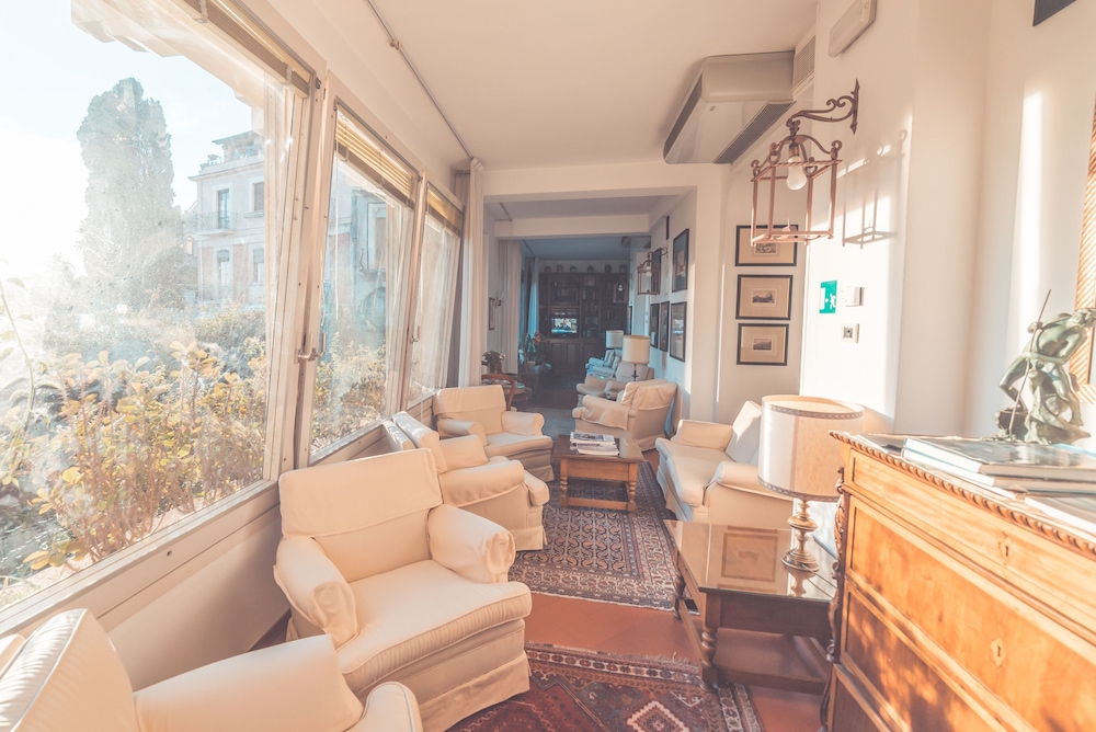Villa Paradiso 33/64