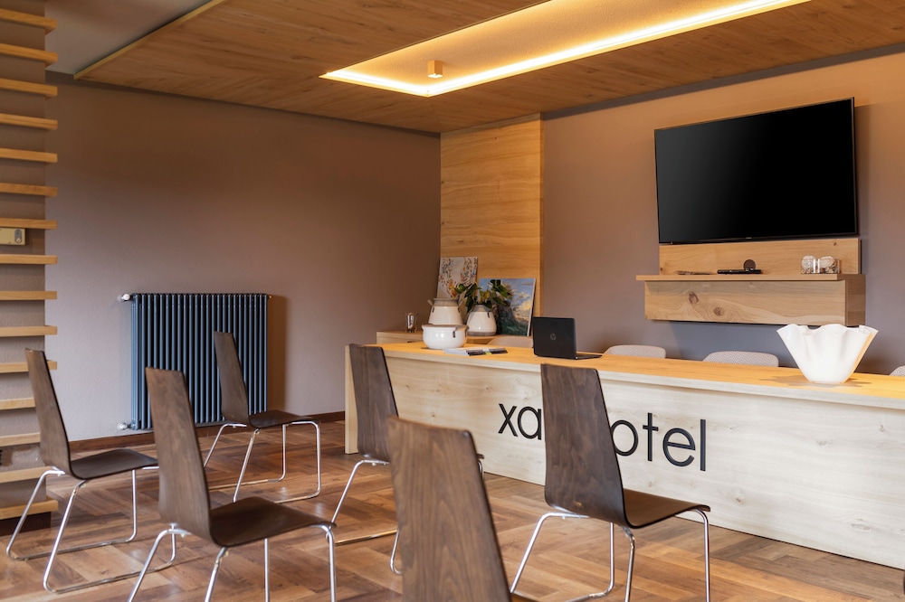 X Alp Hotel 54/64