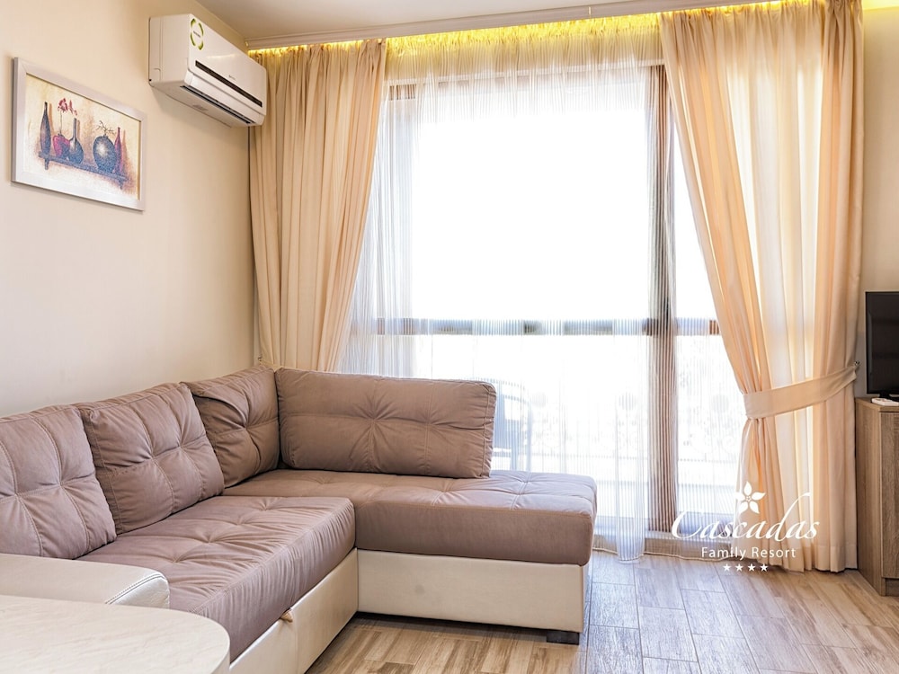 Cascadas Family Resort 52/84