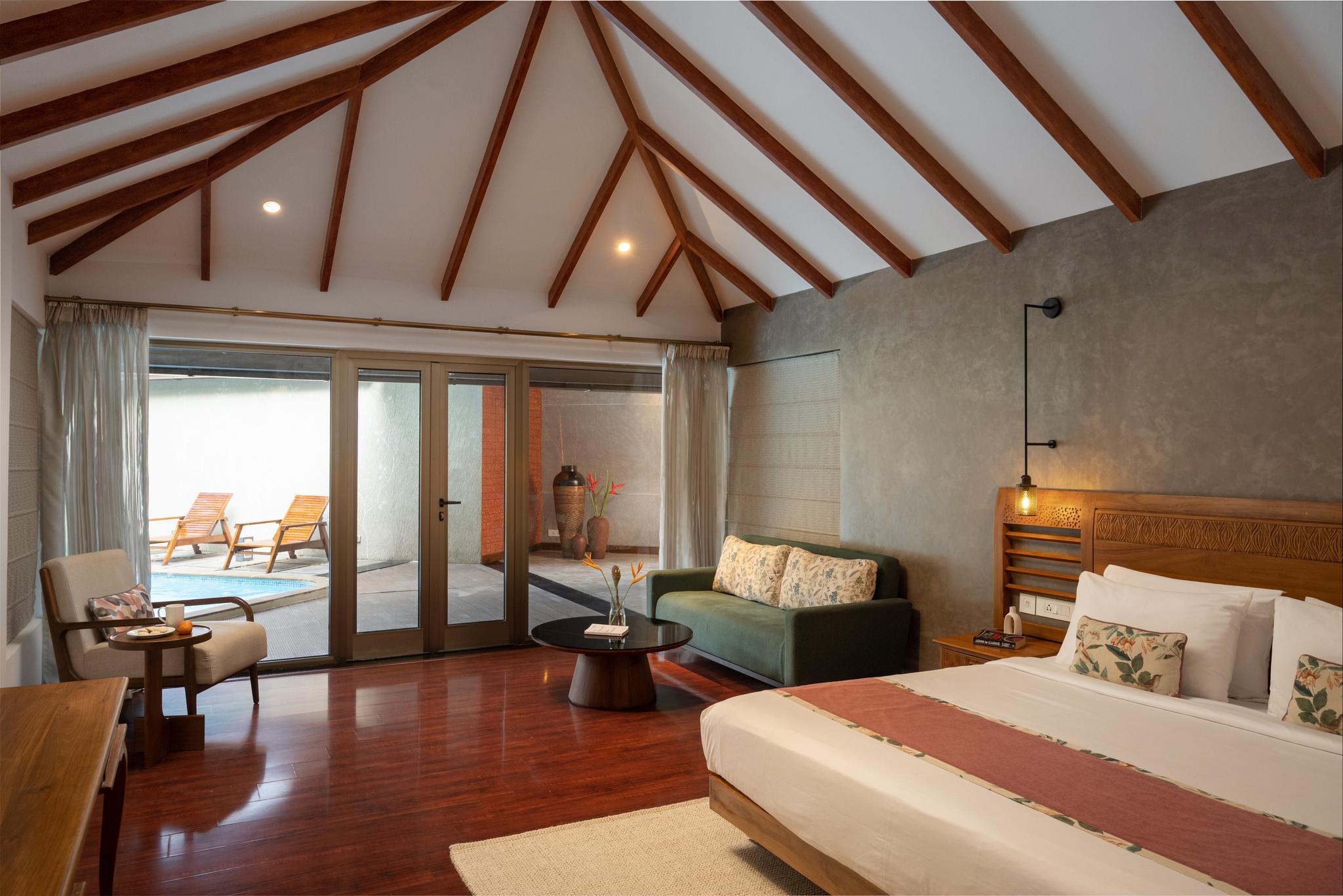 Room, Pool Access