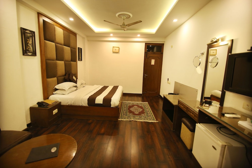 Hotel Parkway Deluxe 16/28