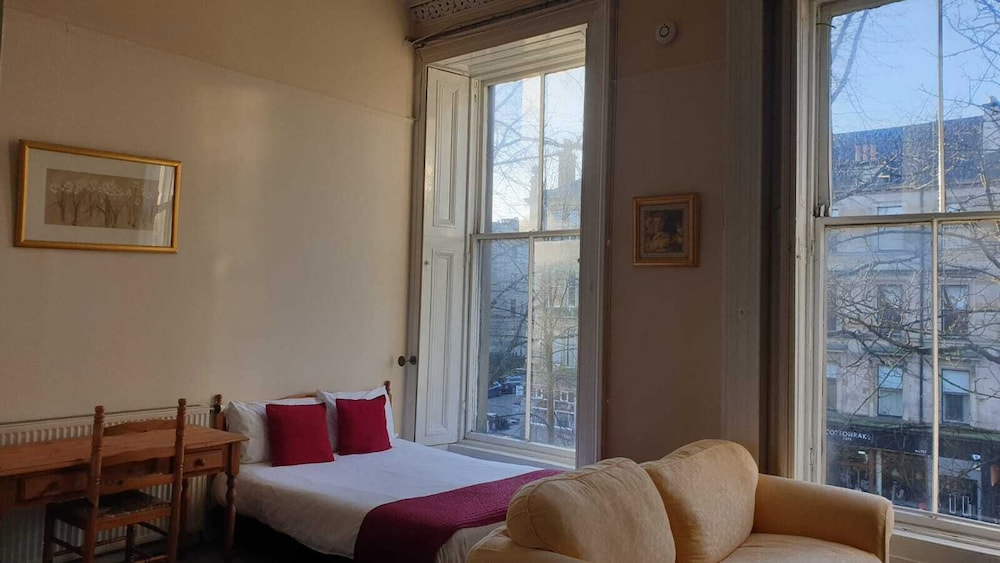 APARTMENT, GARDEN VIEW, PRIVATE BATHROOM