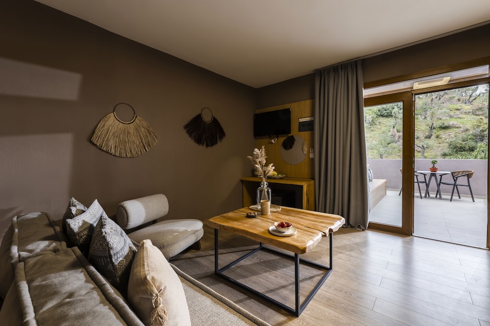 Skiathos Avaton Suites and Villas 50/66
