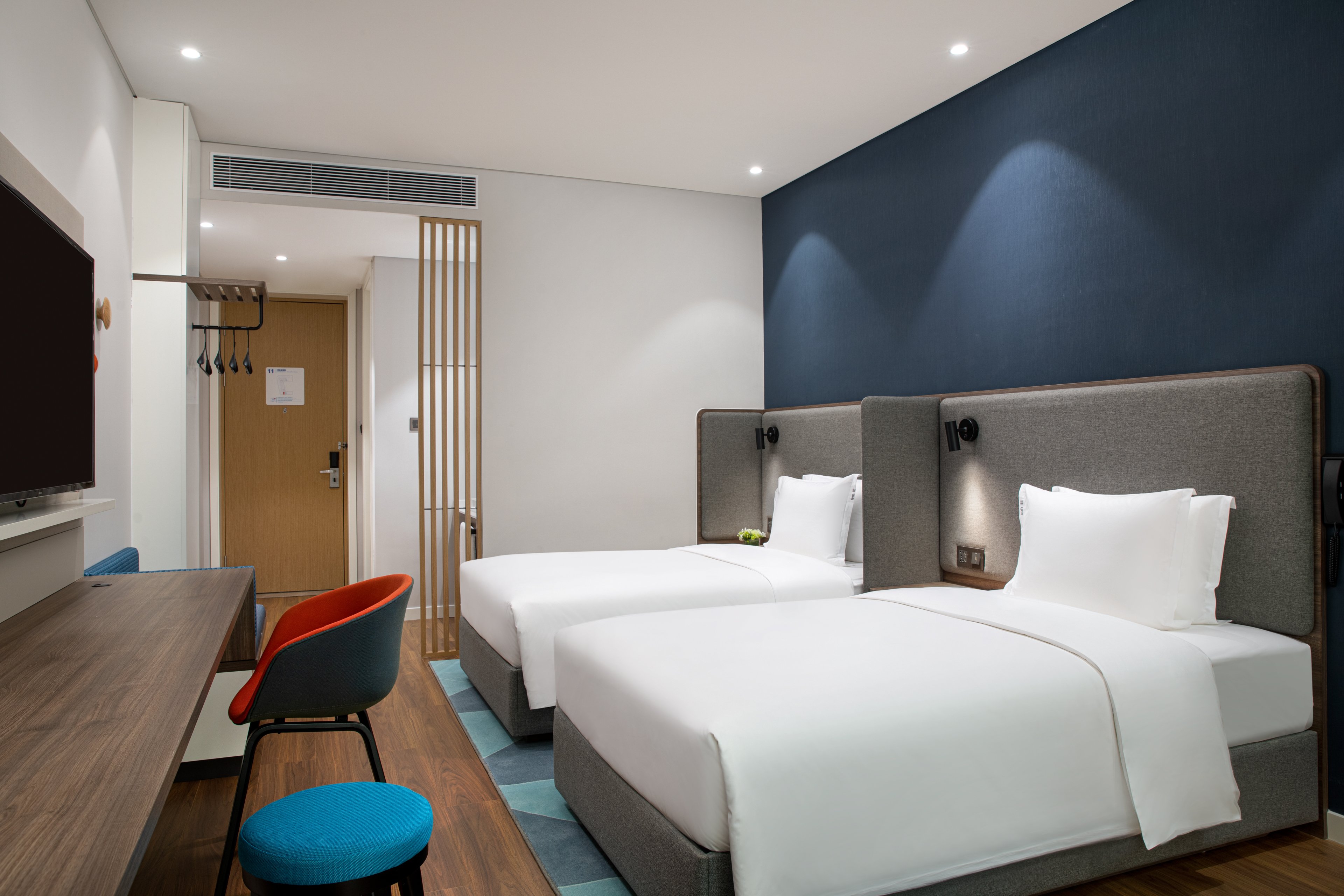 Holiday Inn Express Yibin 13/39