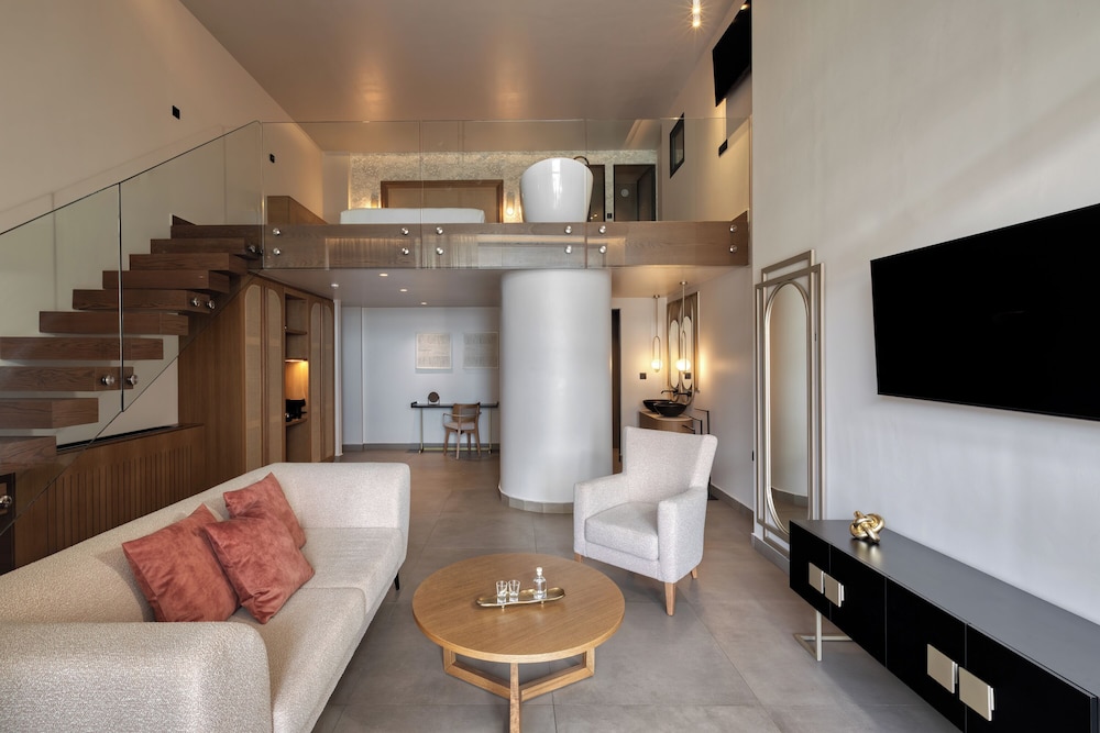 Castelo Boutique Suites by the sea 60/76