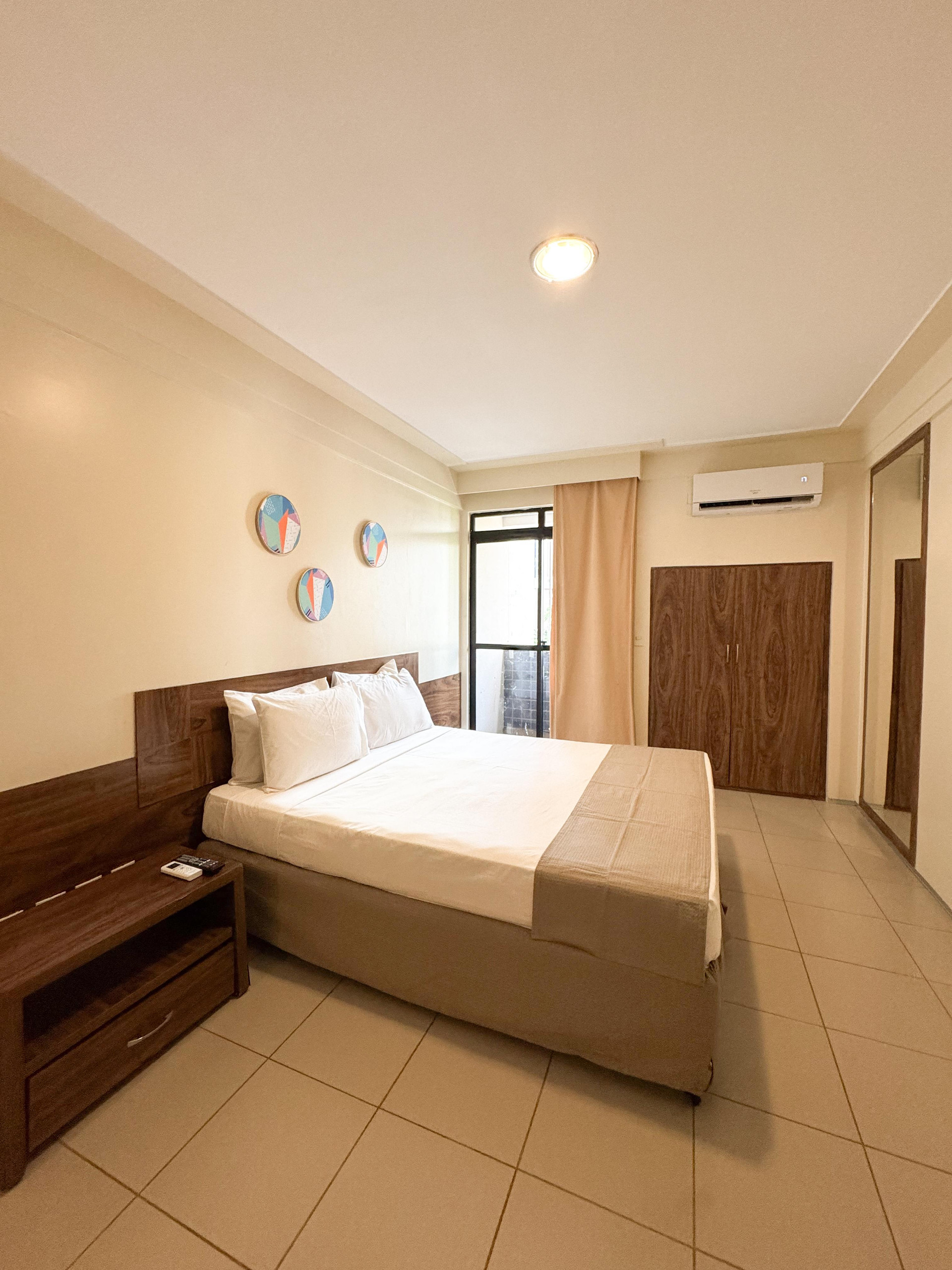 غرفة قياسية بسرير مزدوج بإطلالة، D8 Hotel Express 1/6