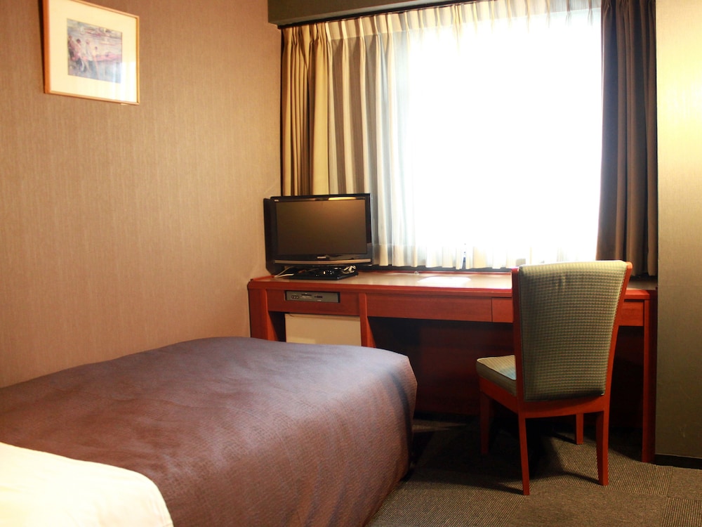 Hotel Livemax BUDGET Yokohama Tsurumi 12/50