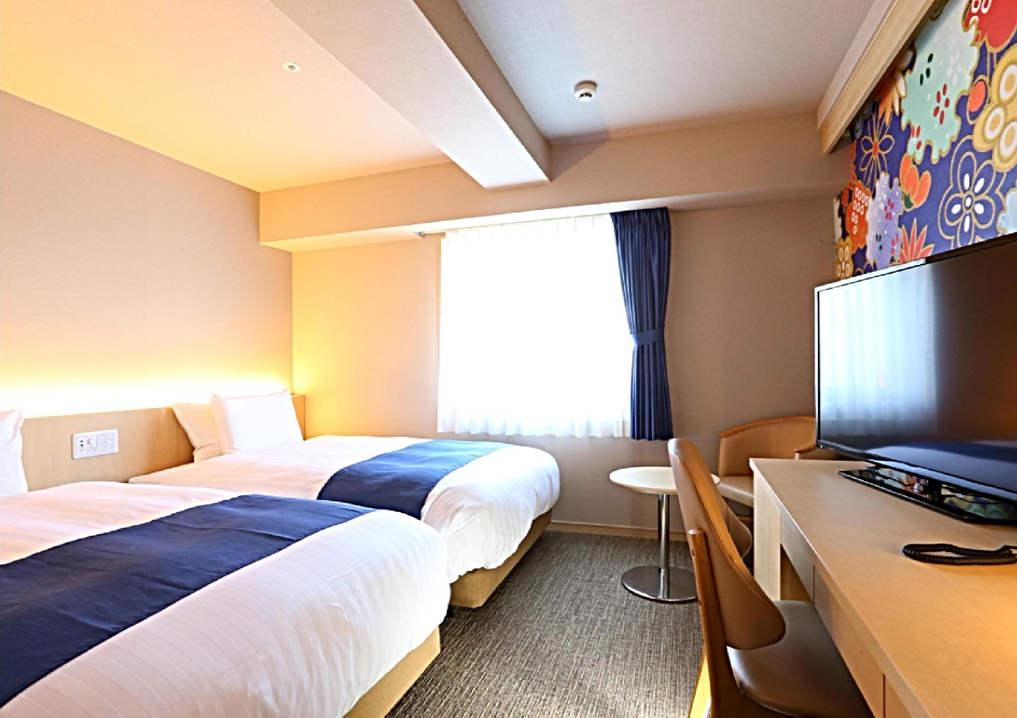 Semi Room, 2 Semi Double Beds