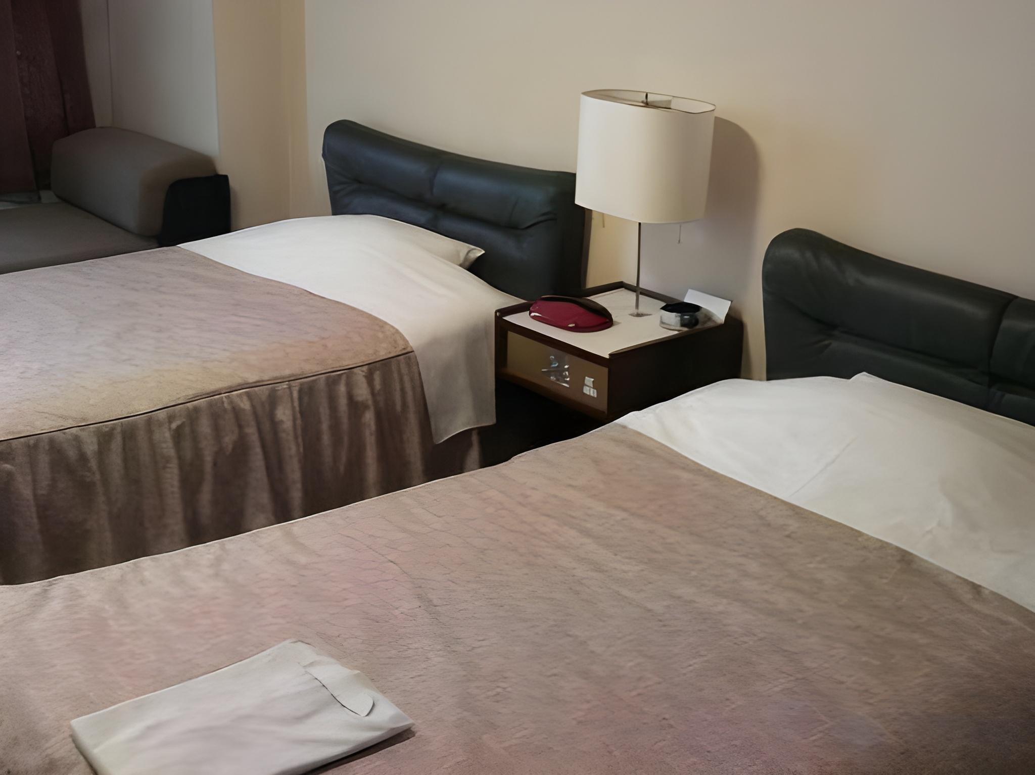 Type A, Twin Beds