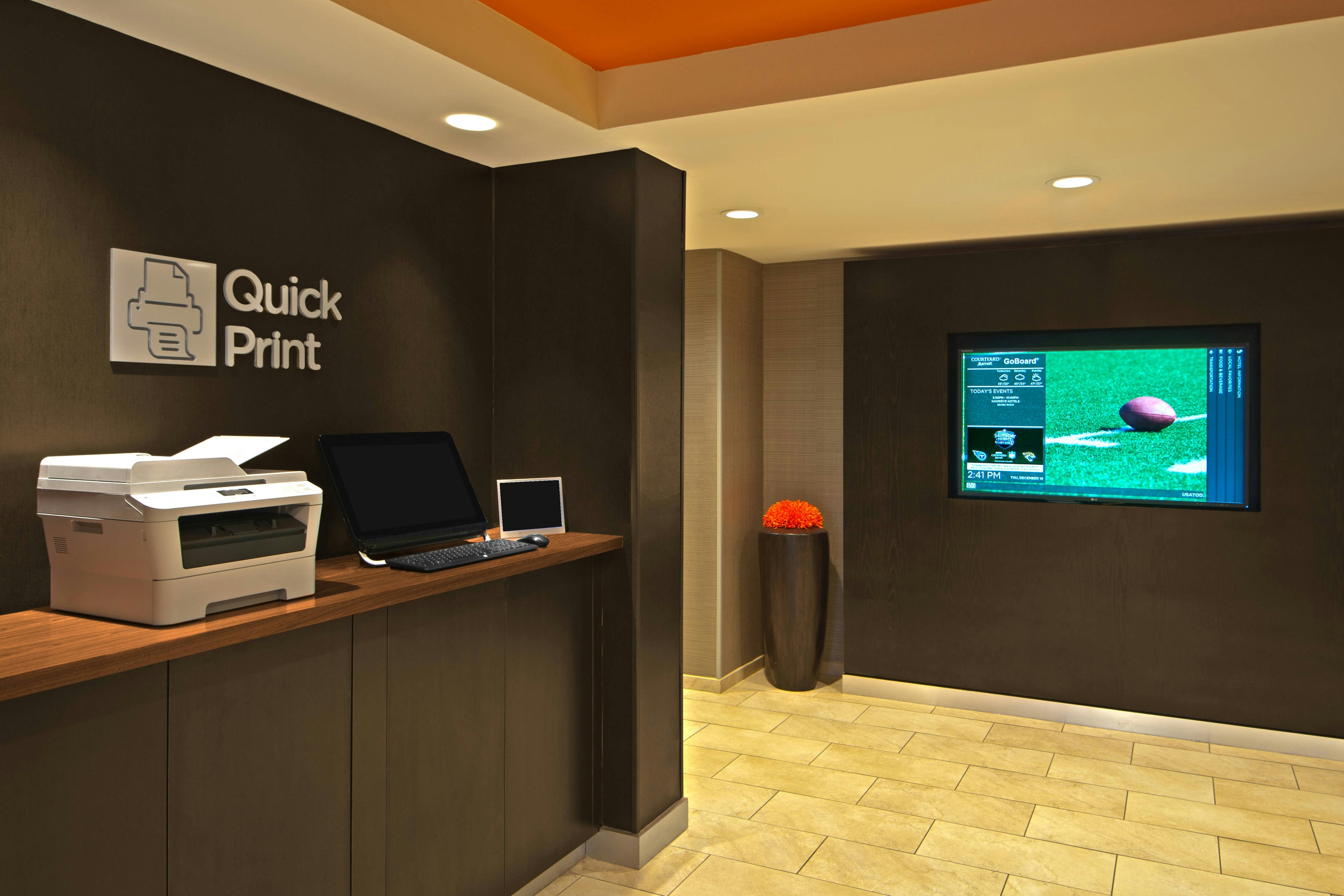 Courtyard By Marriott Bentonville 7/42