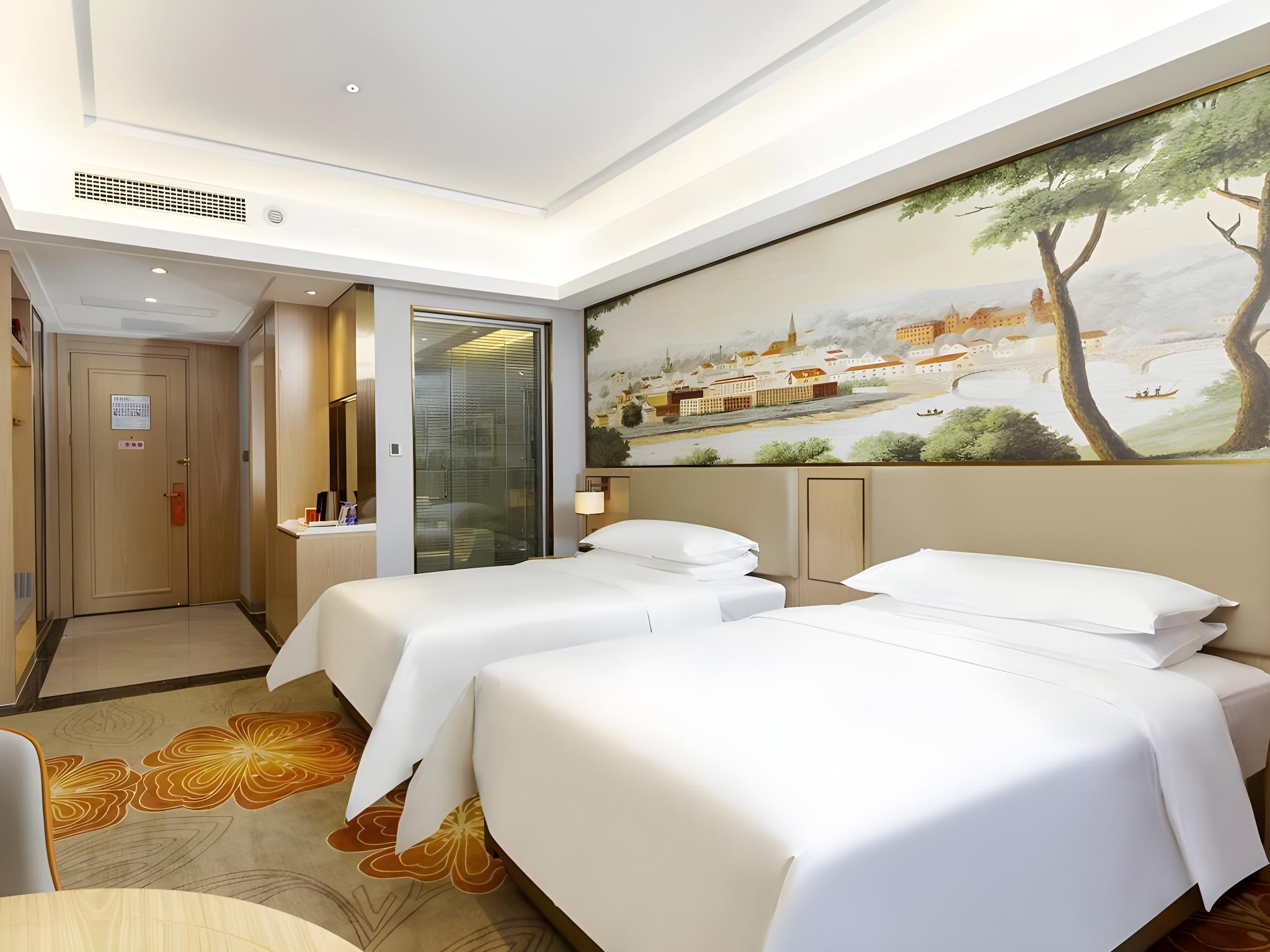 Superior, Twin Beds