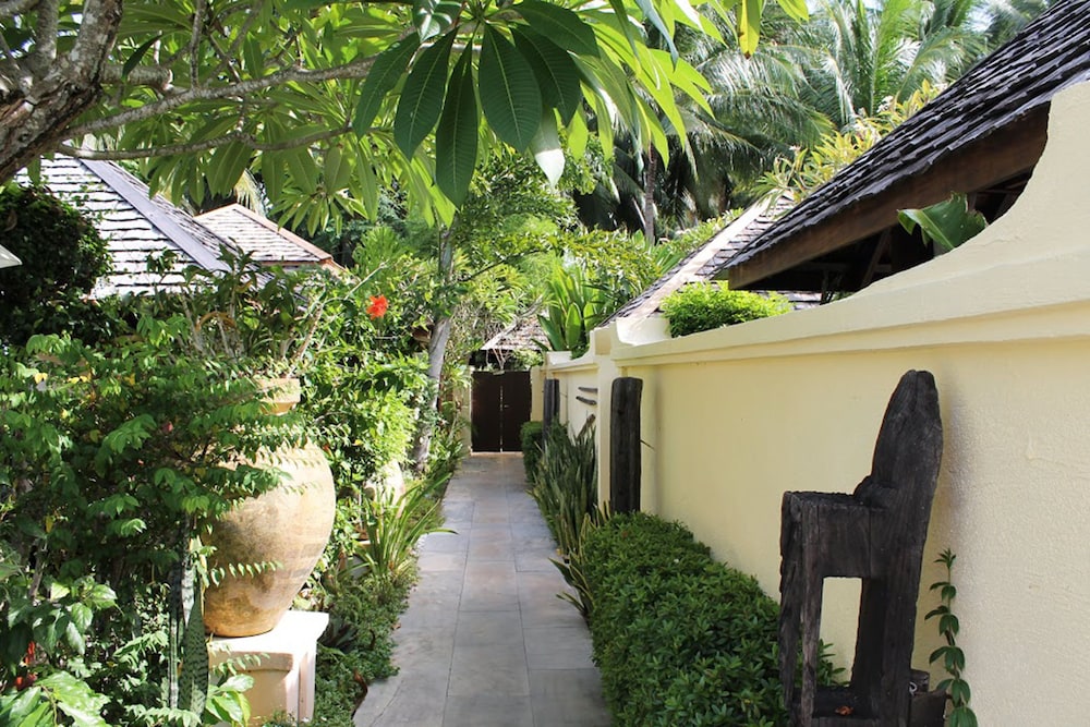 The Sunset Beach Resort Spa Taling Ngam 42/50