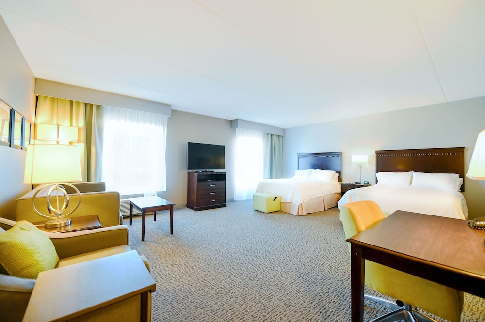 Hampton Inn Suites Smithfield 22/31