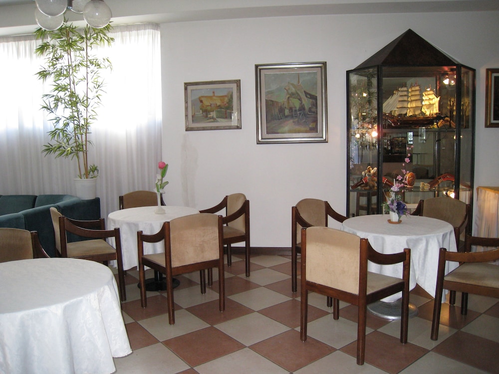Albergo Boomerang 20/40