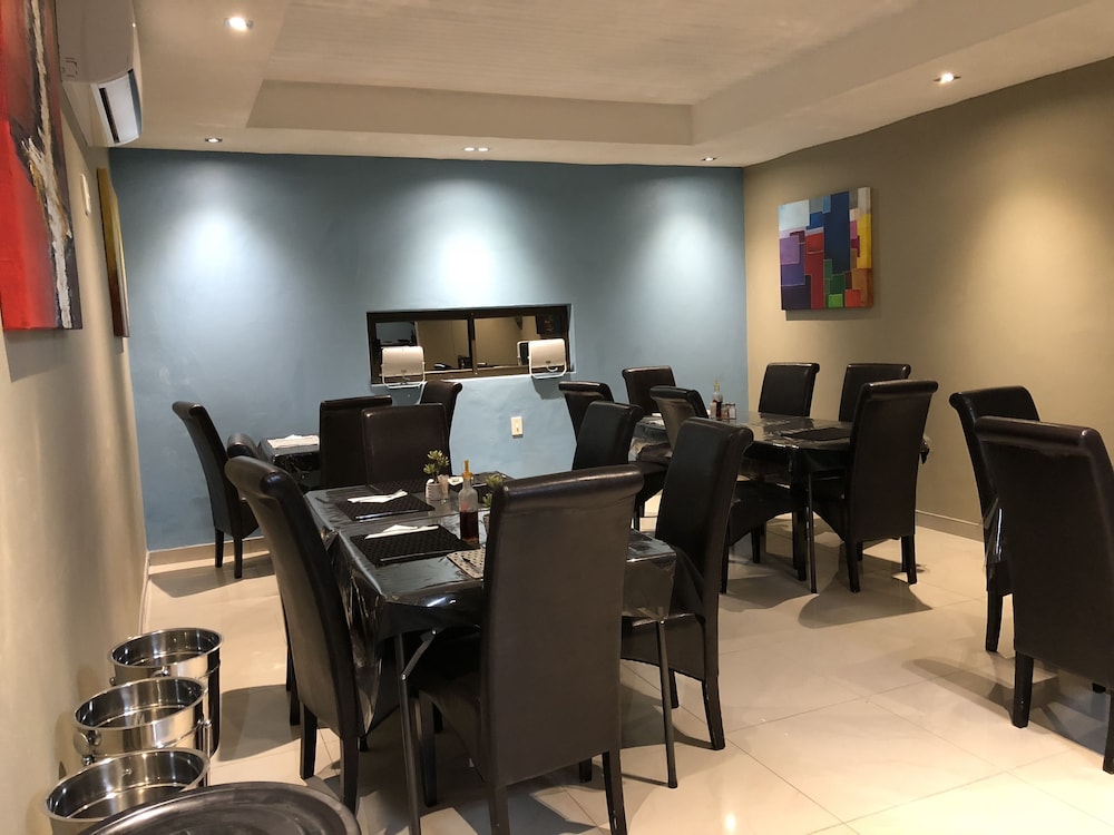 City Lodge Boutique Hotel 26/46
