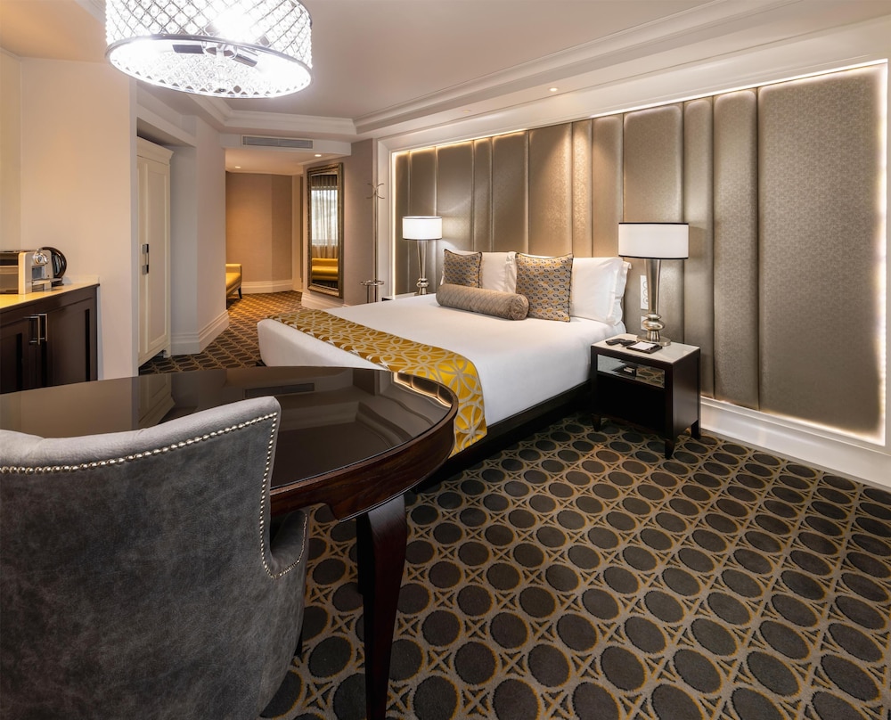 Sandton, Sun, Executive, King Bed