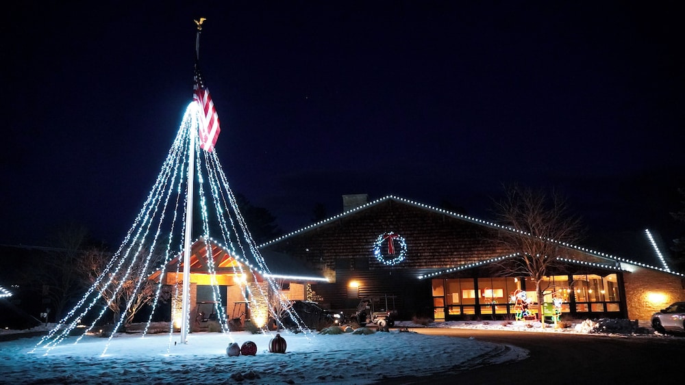 The Lodge at Schroon Lake 2/49