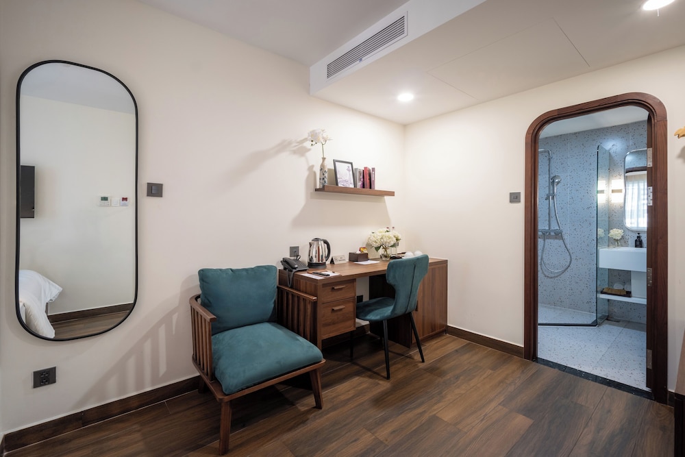 Hato Saigon Hotel & Rooftop 37/50