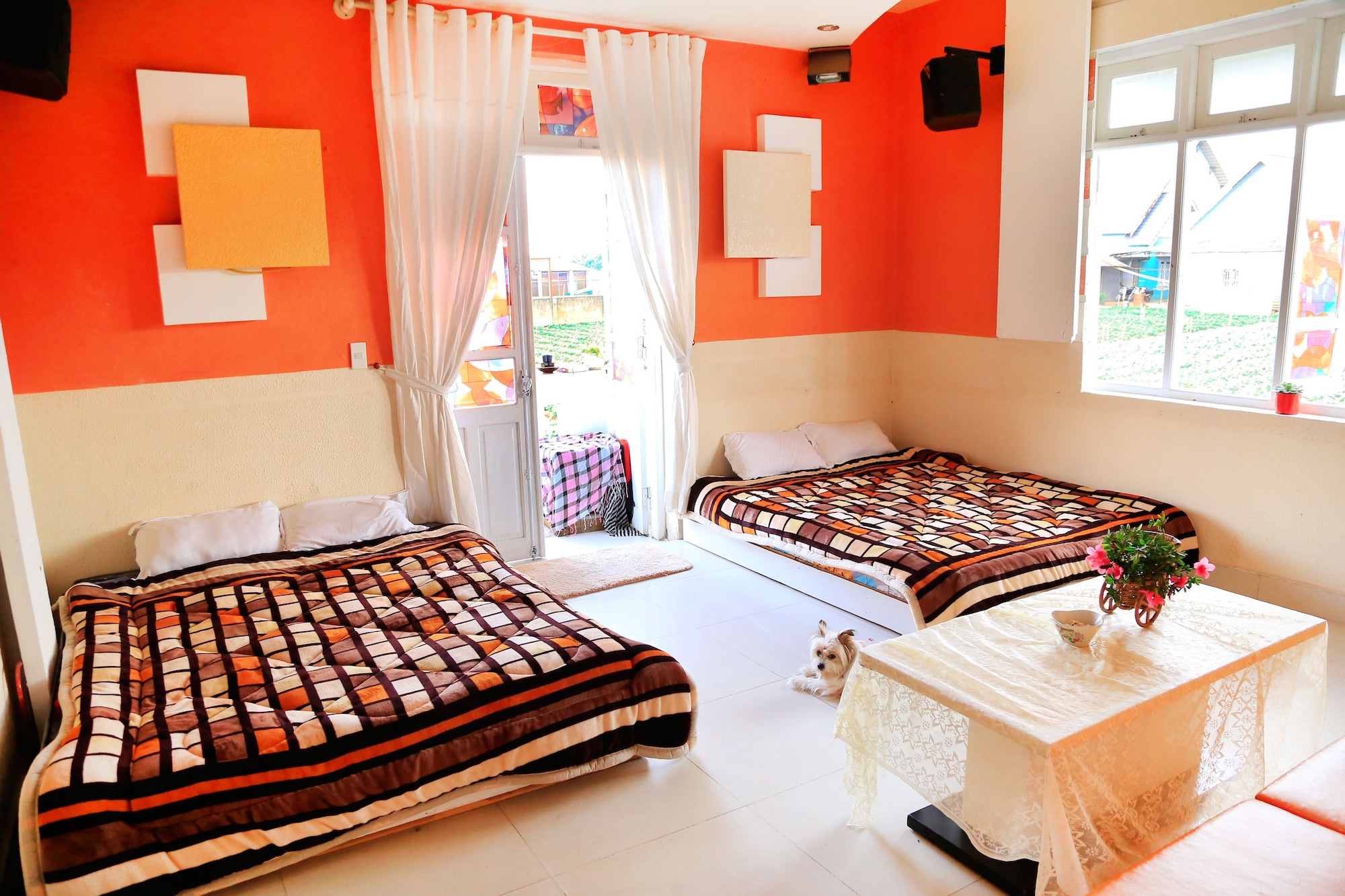 DESIGN, QUADRUPLE, 2 QUEEN BEDS, GARDEN VIEW