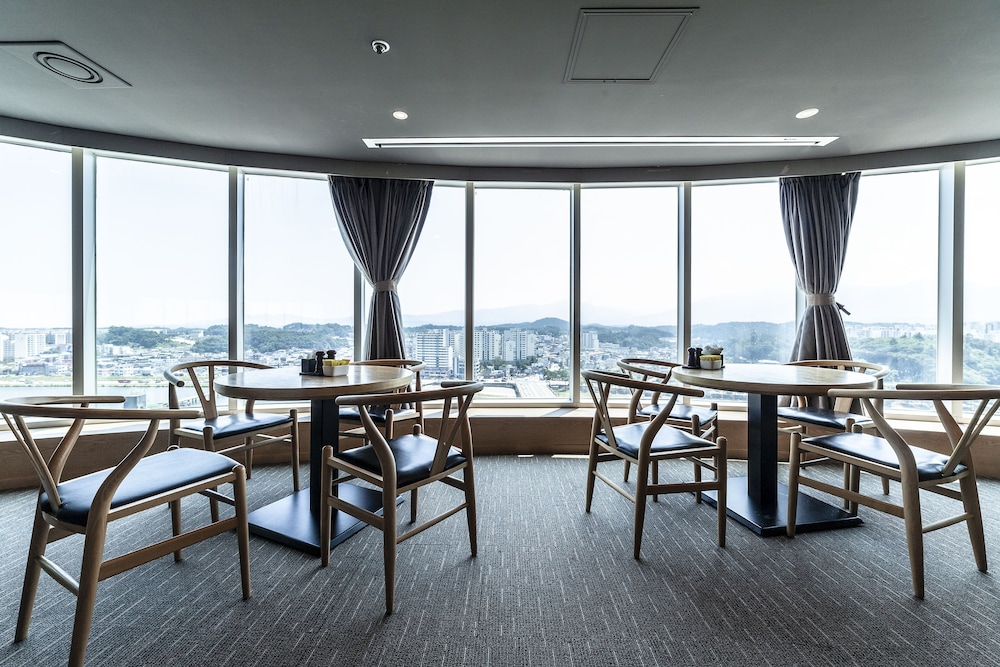 Gangneung Tourist Hotel 47/60