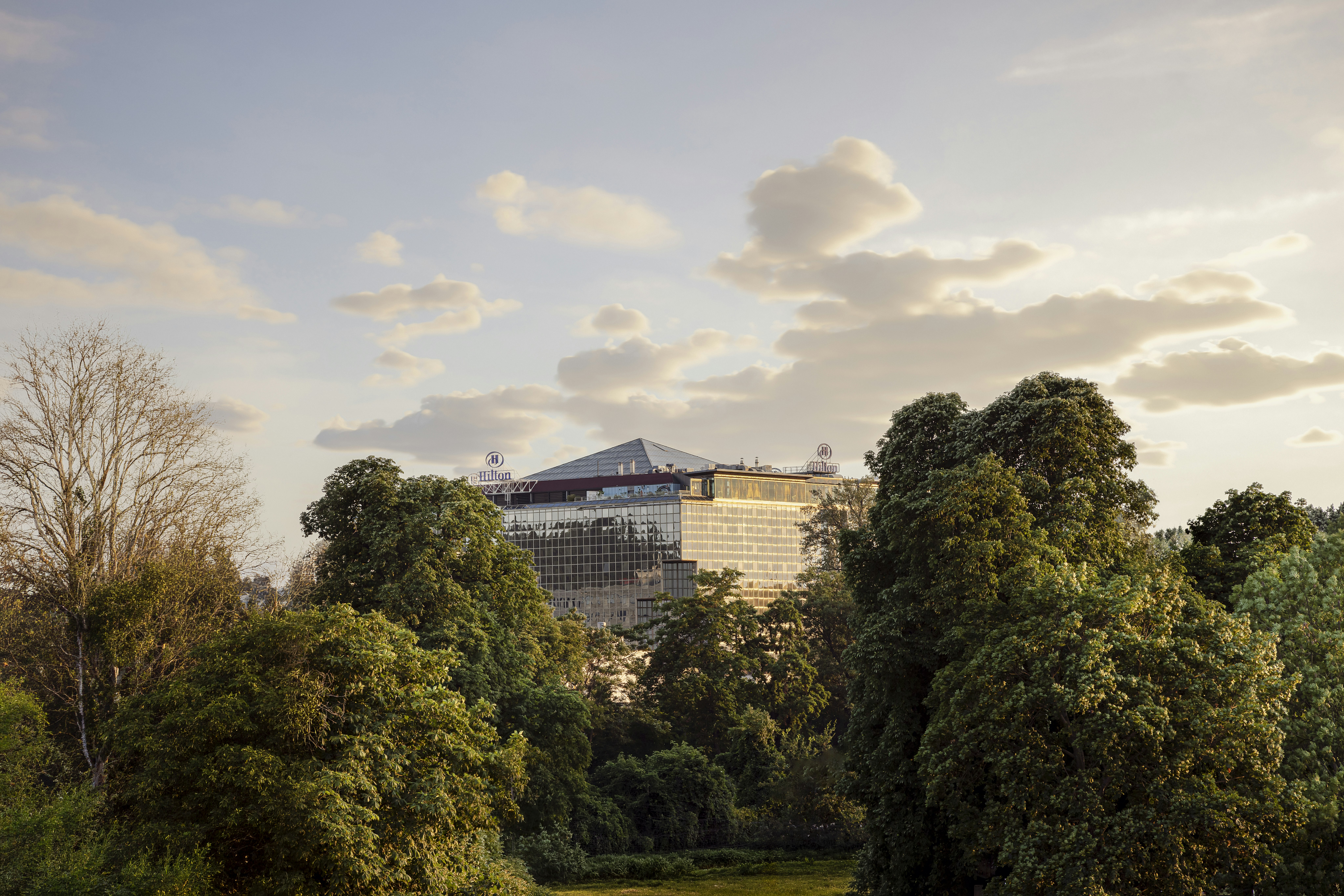 Hilton Prague Atrium 82/84