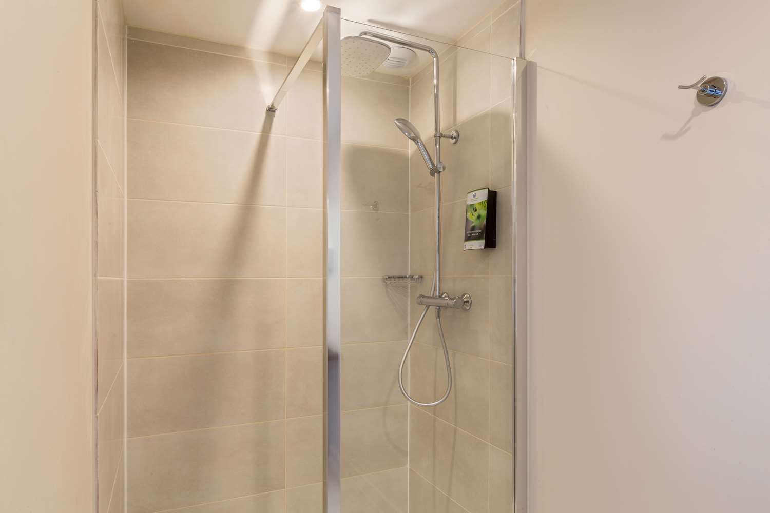Sure Hotel By Best Western Reims Nord 44/44