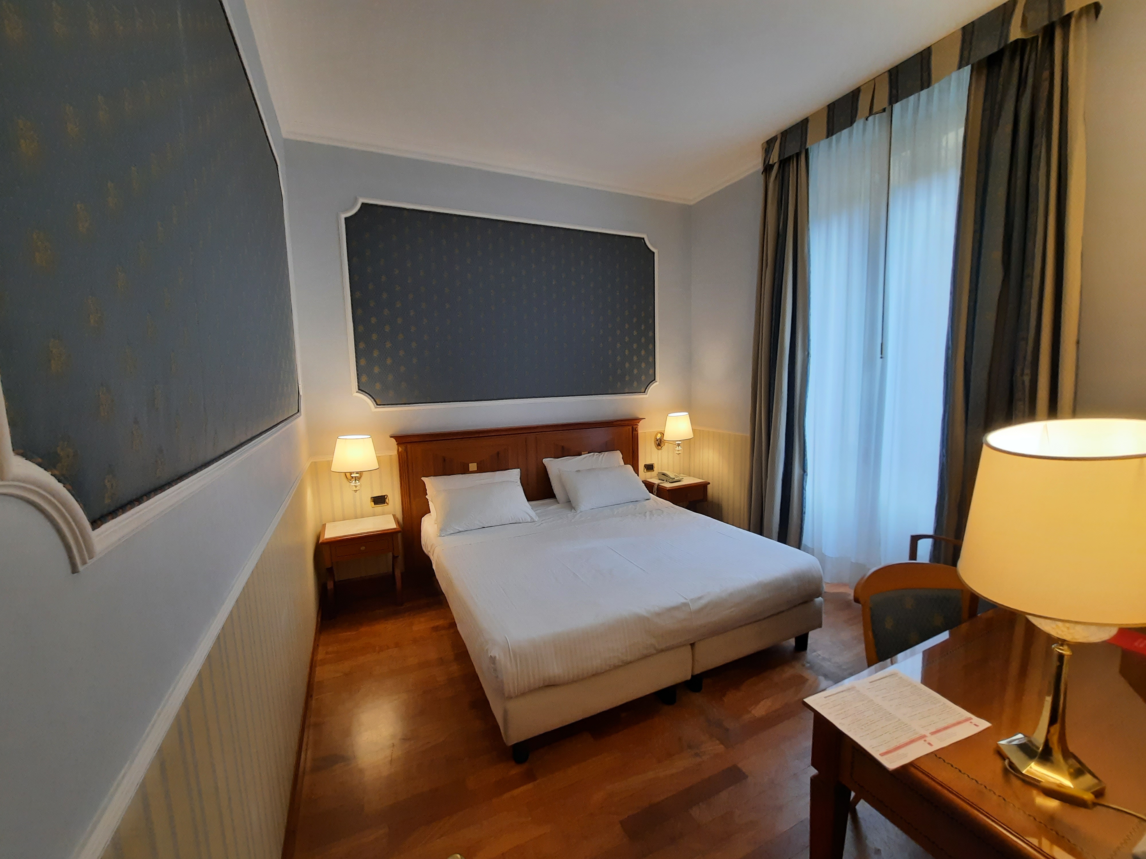 Standard, King Bed