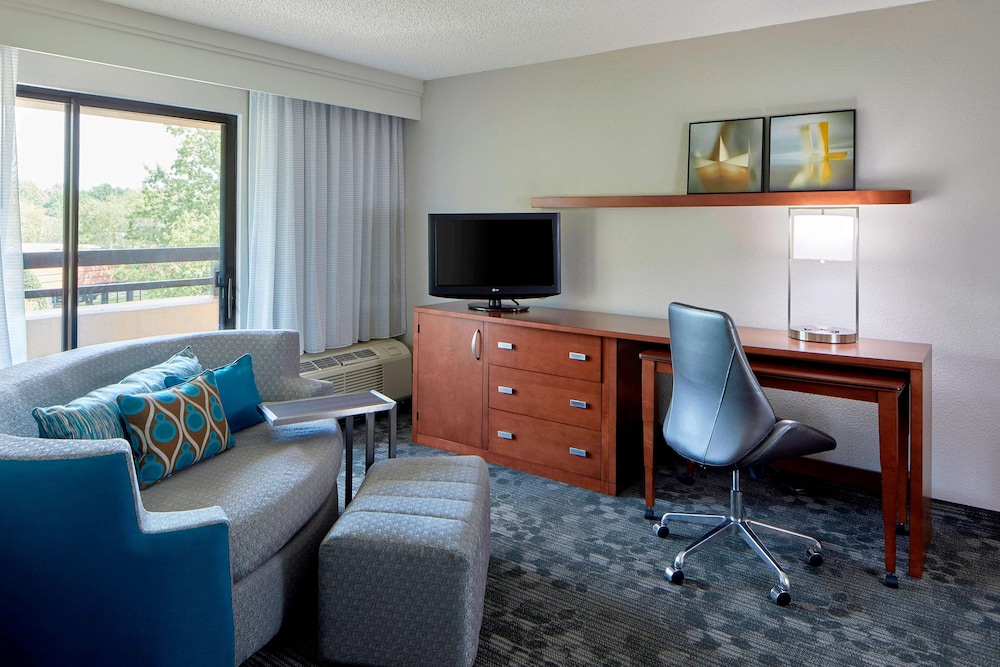 Sonesta Select Raleigh Durham Airport Morrisville 34/50