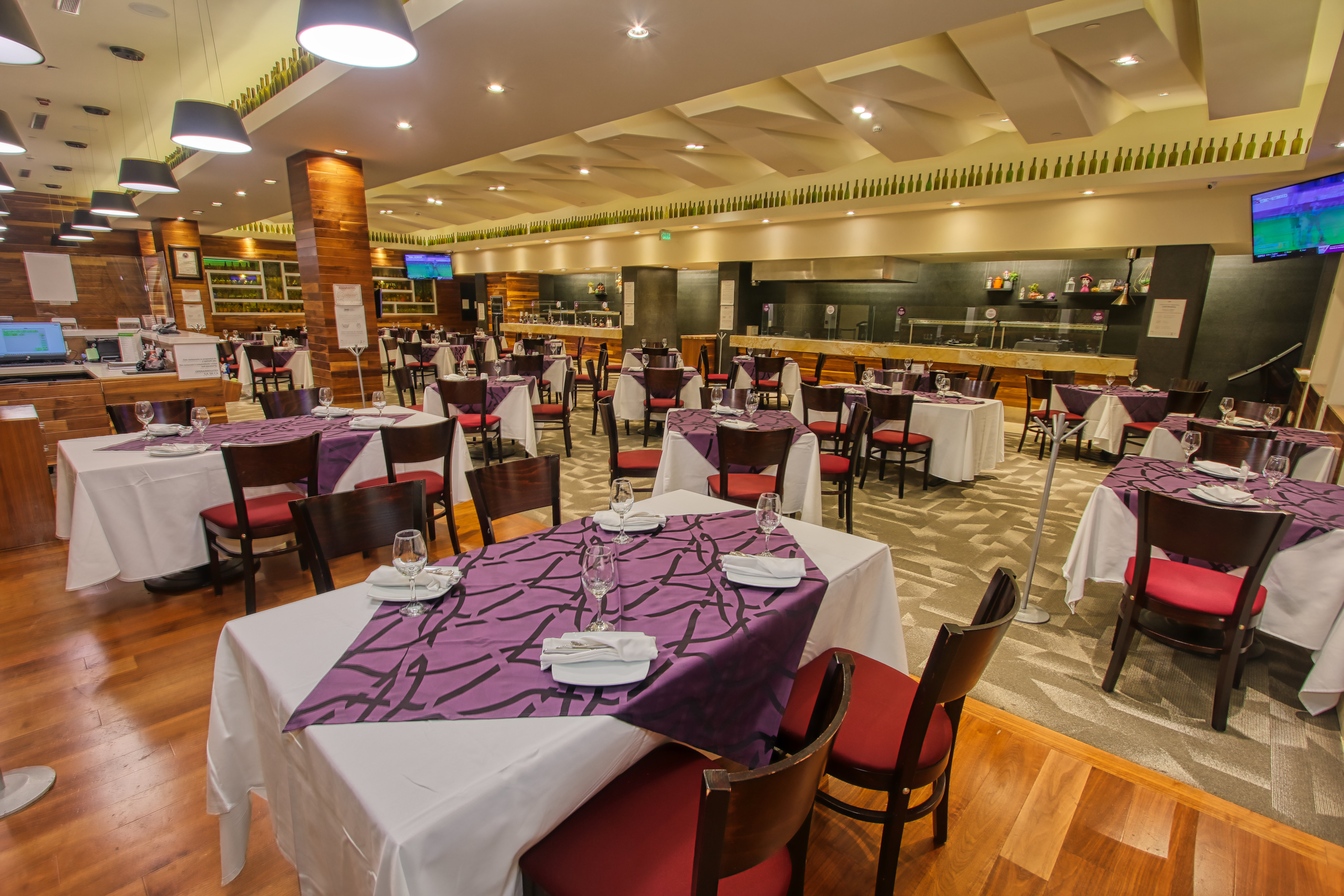 Holiday Inn & Suites Leon Plaza Mayor 30/50