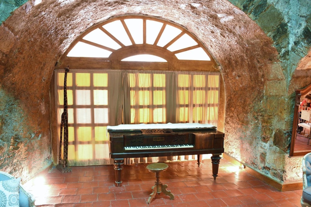 Hacienda Santa Maria Regla 37/70