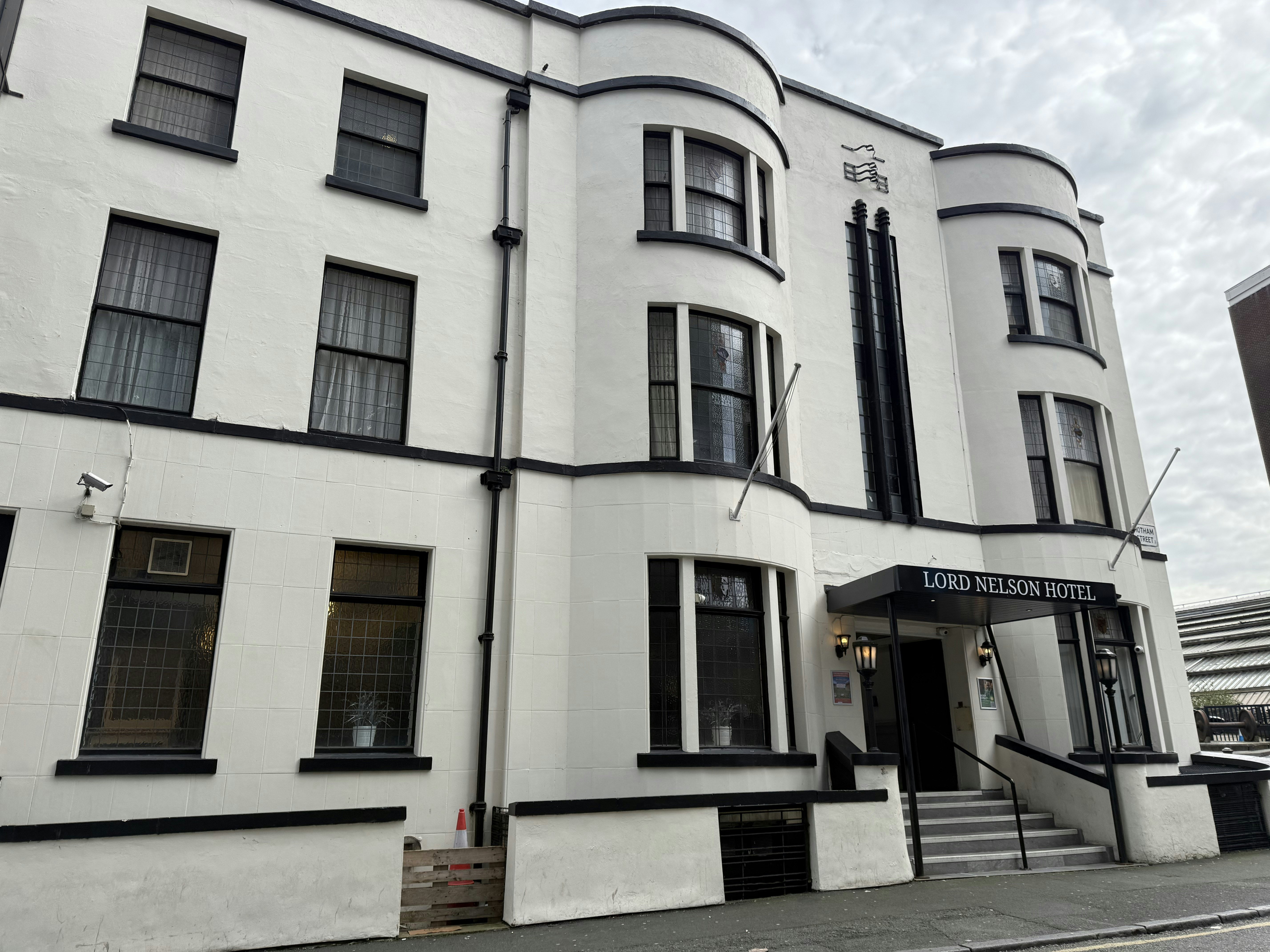 Lord Nelson Hotel 1/24