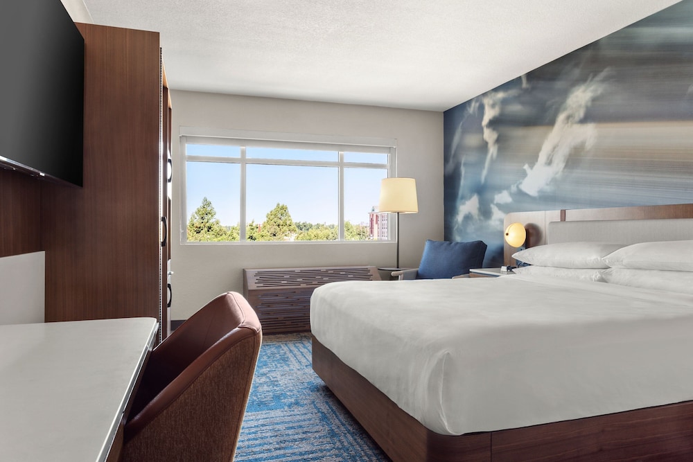 Delta Hotels by Marriott Midwest City at the Reed Conference Center 11/43