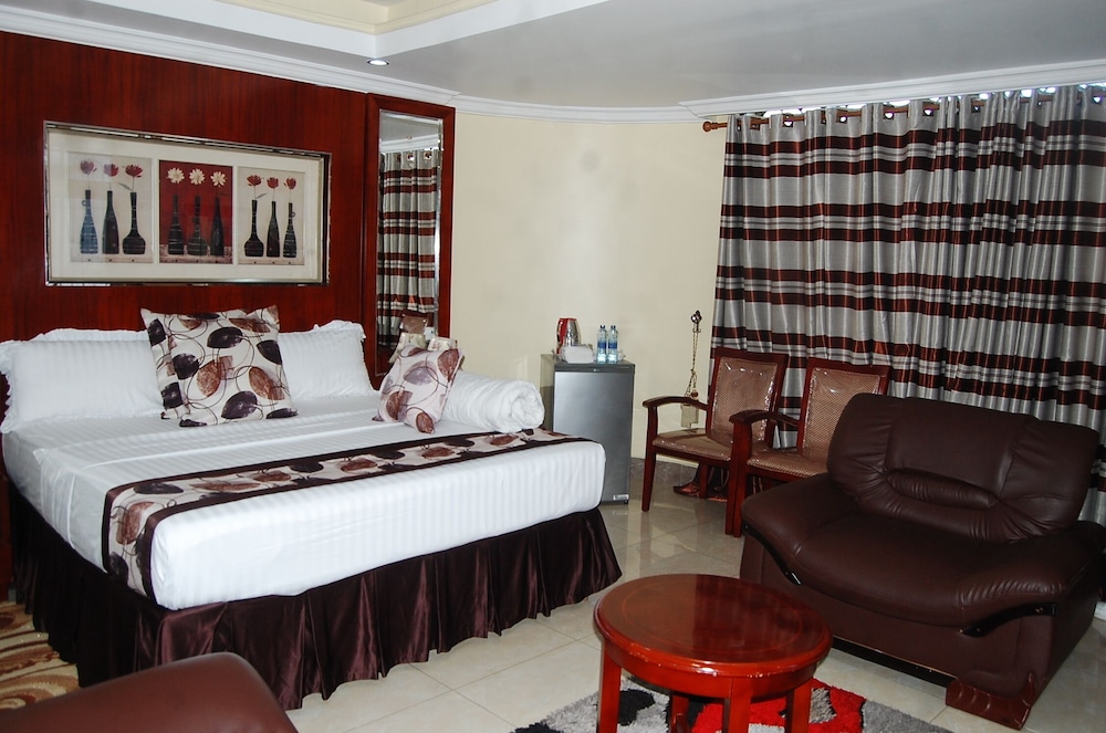 Don Suite Hotel 15/28