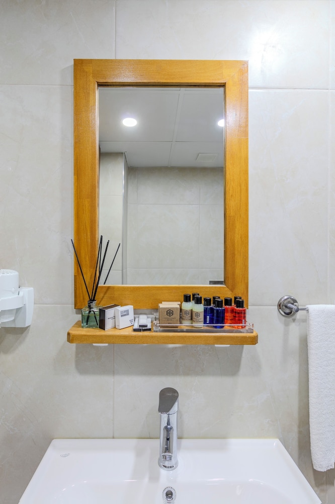 Sultan Hamit Hotel 54/57