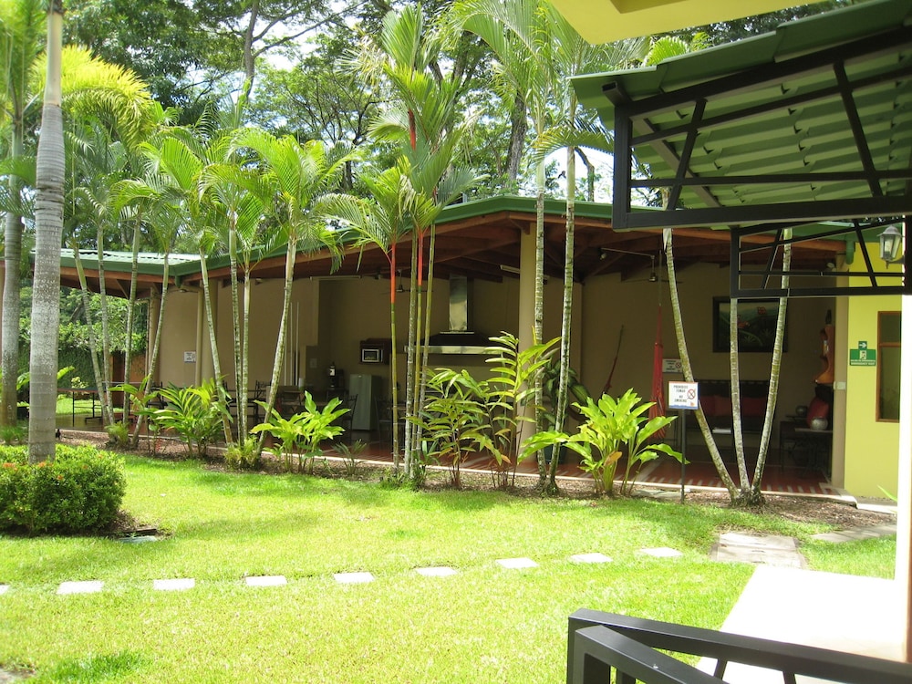Club Del Cielo 31/39