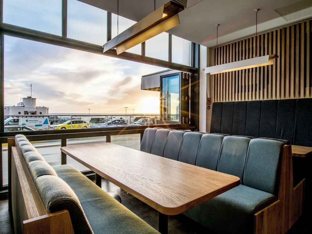 Holiday Inn Brighton Seafront Hotel 49/66