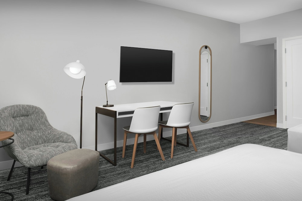 TownePlace Suites By Marriott Lake City 54/65