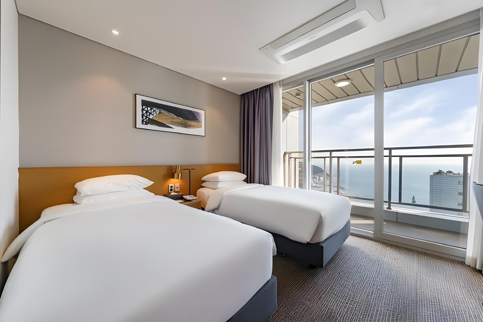 Ocean, Deluxe, Twin Beds