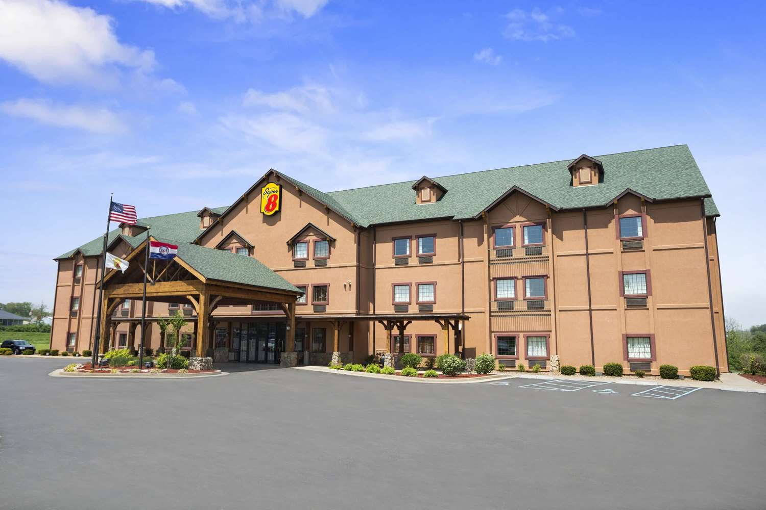 Super 8 by Wyndham Troy MO 2/20