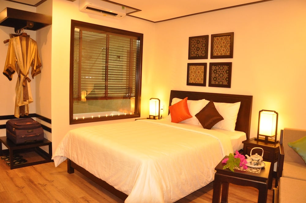 The Quin Riverside Villa 13/50