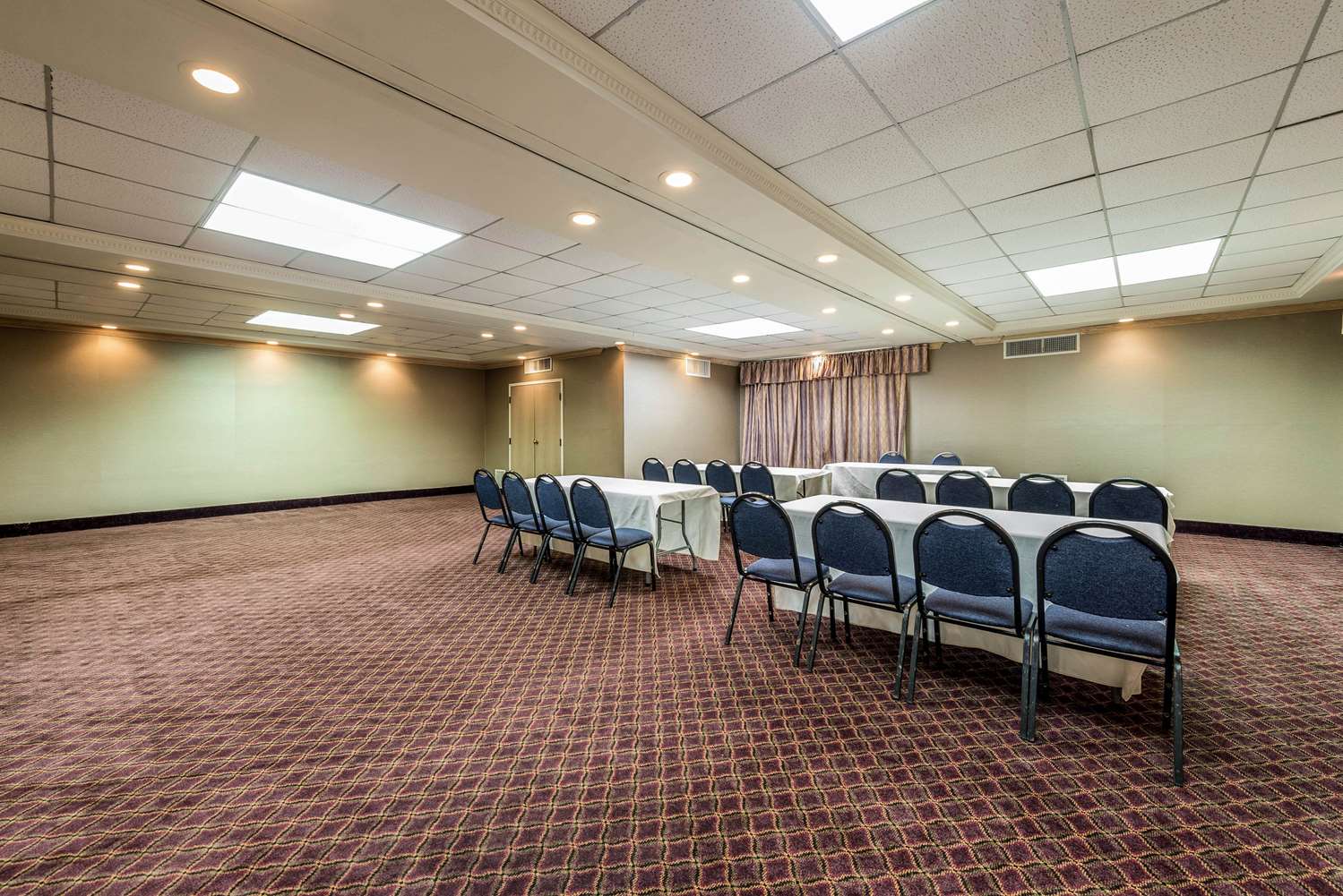 SureStay by Best Western Marion 32/39